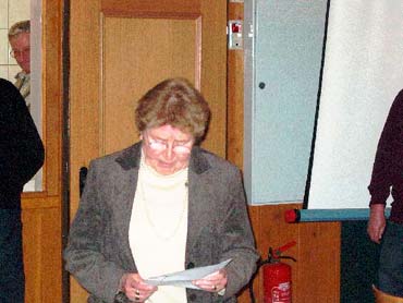 Jutta Weiner bei einem Vortrag