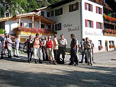 Abmarsch vom Parkplatz Wasserfall in Partschins